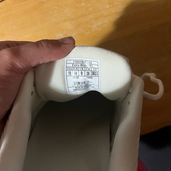 Brooks addiction walker 2 men’s size 10 extra wide white - Picture 6 of 7